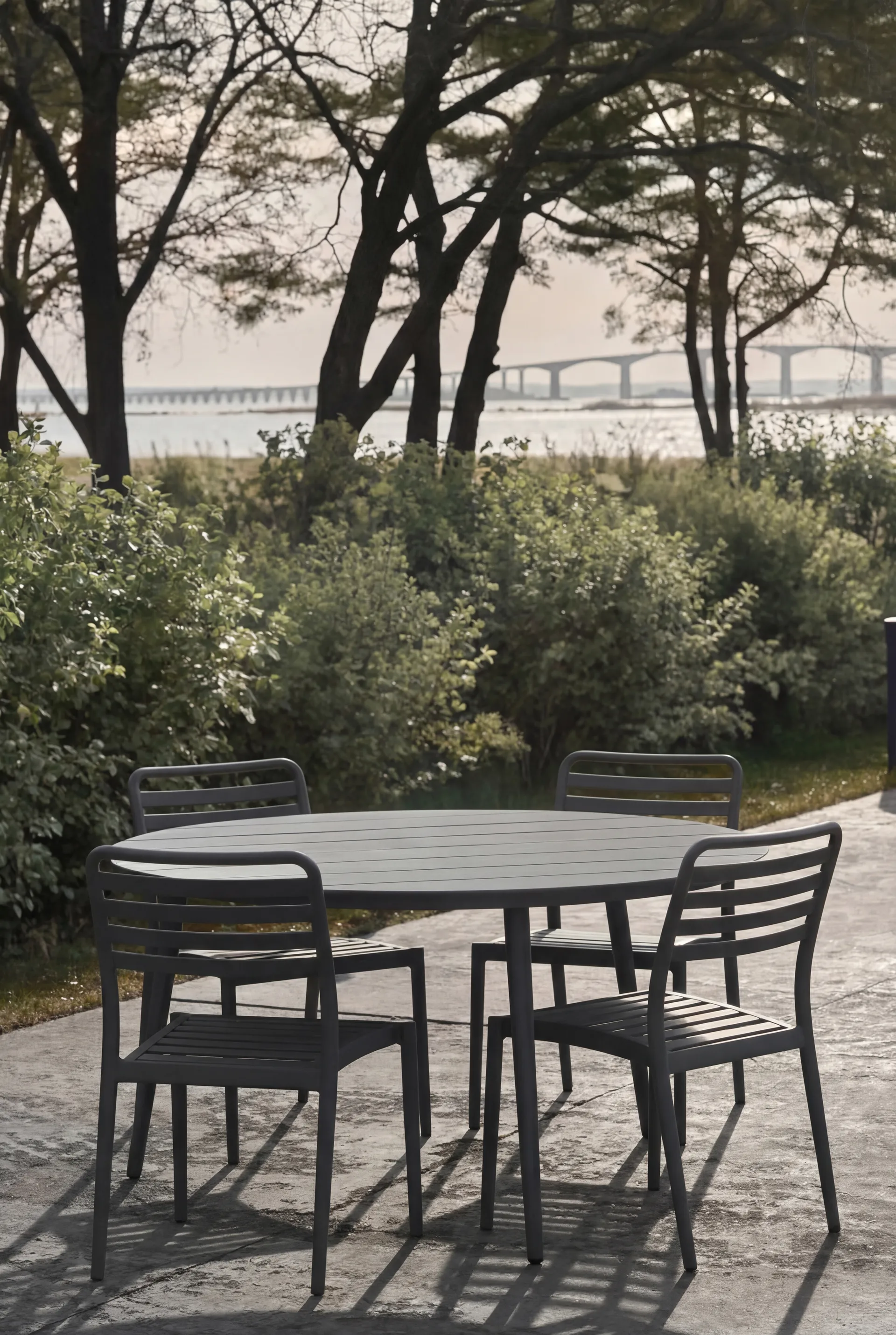 Messina chair, Anthracite 1898