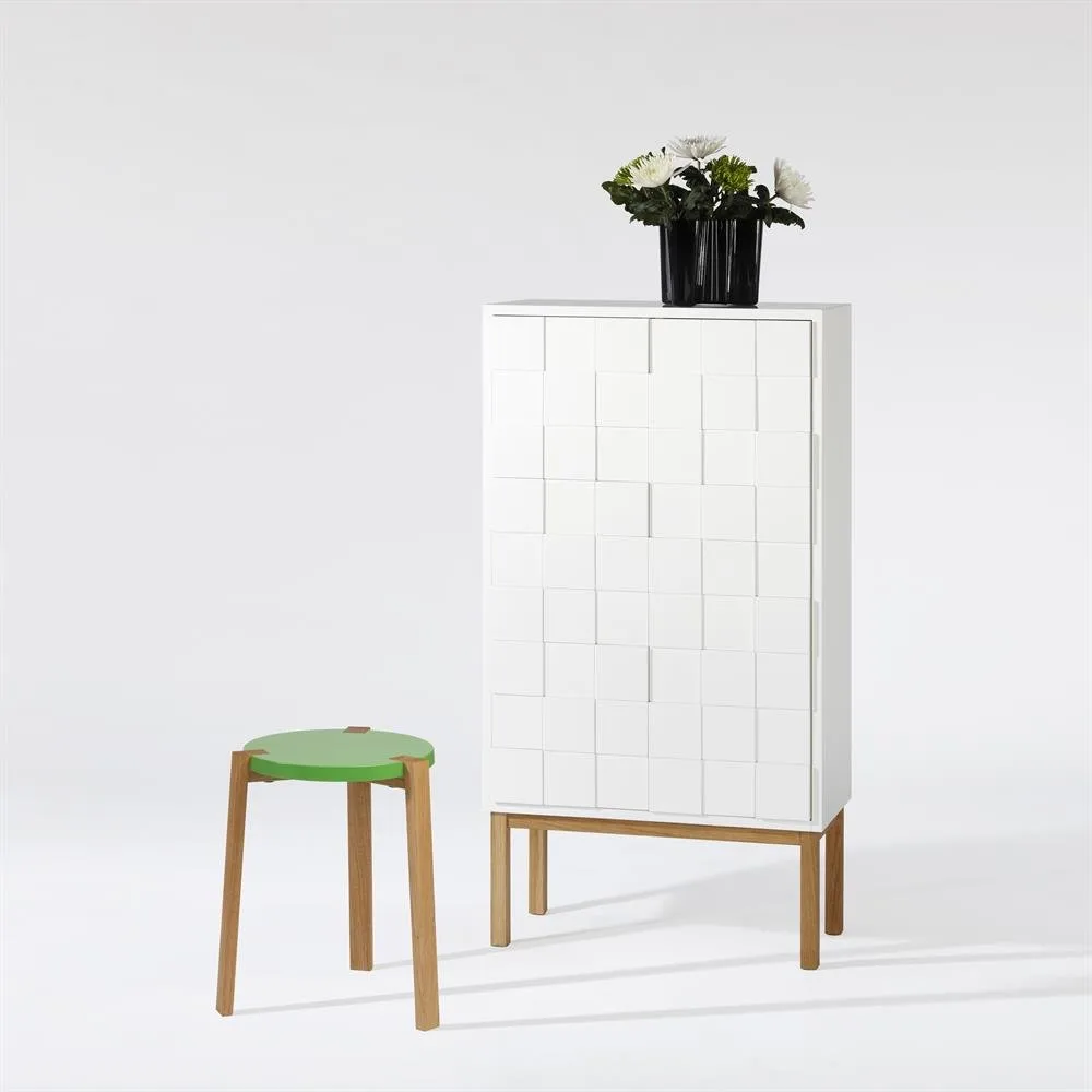 Collect cabinet 2010 white oak, Oak leg A2