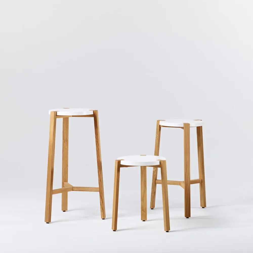 Happy Barstool low, Turquoise, oak legs A2