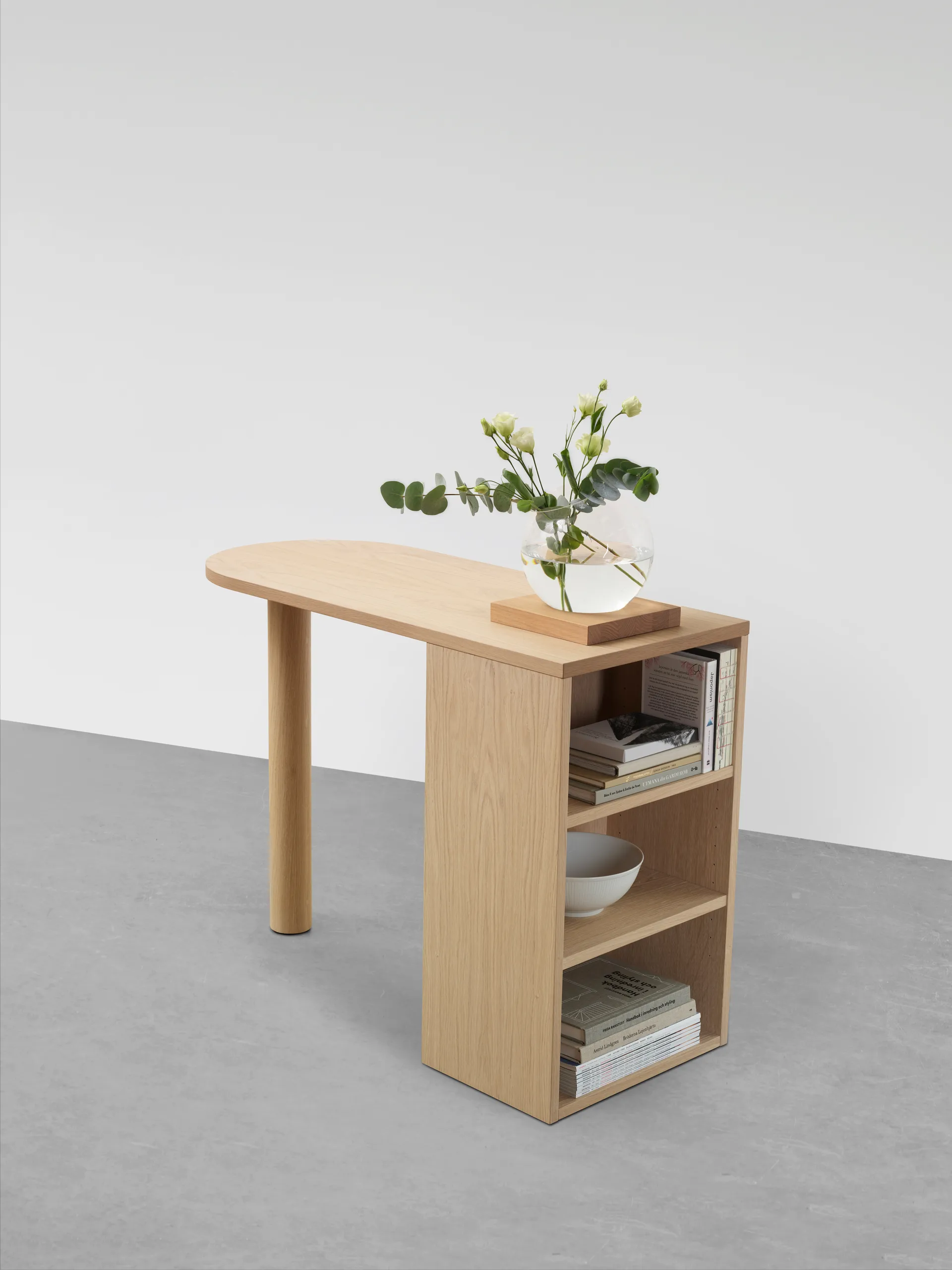 Hub desk, White-oiled oak, 100x73x43 cm A2