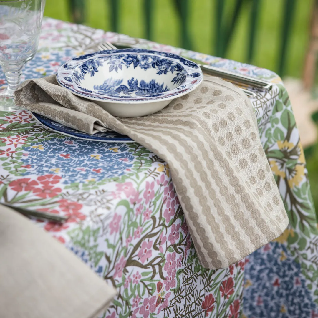 Botanic Garden fabric, Multi-blue Almedahls