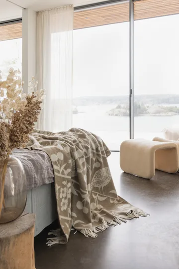 Cherry Garden throw 130x170 cm - Brown-offwhite - Almedahls
