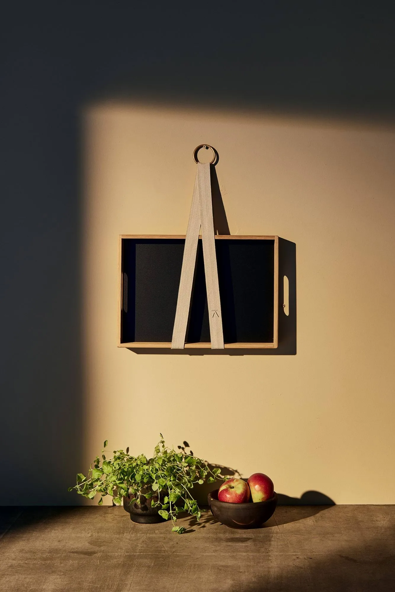 Andersen brick holder, Cotton-brass Andersen Furniture