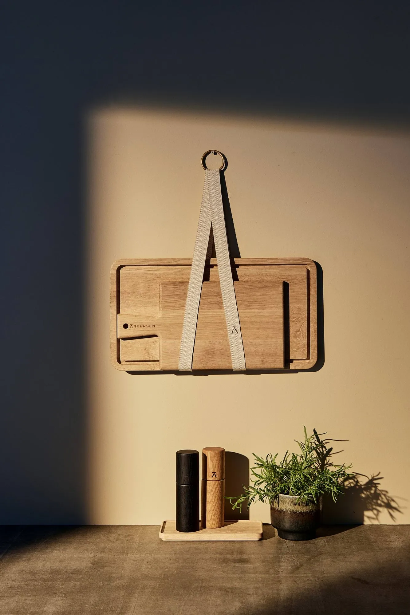 Andersen brick holder, Cotton-brass Andersen Furniture