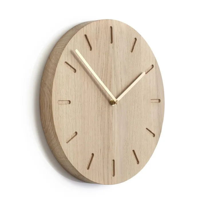 Watch:Out wall clock oak - oak-brass - Applicata