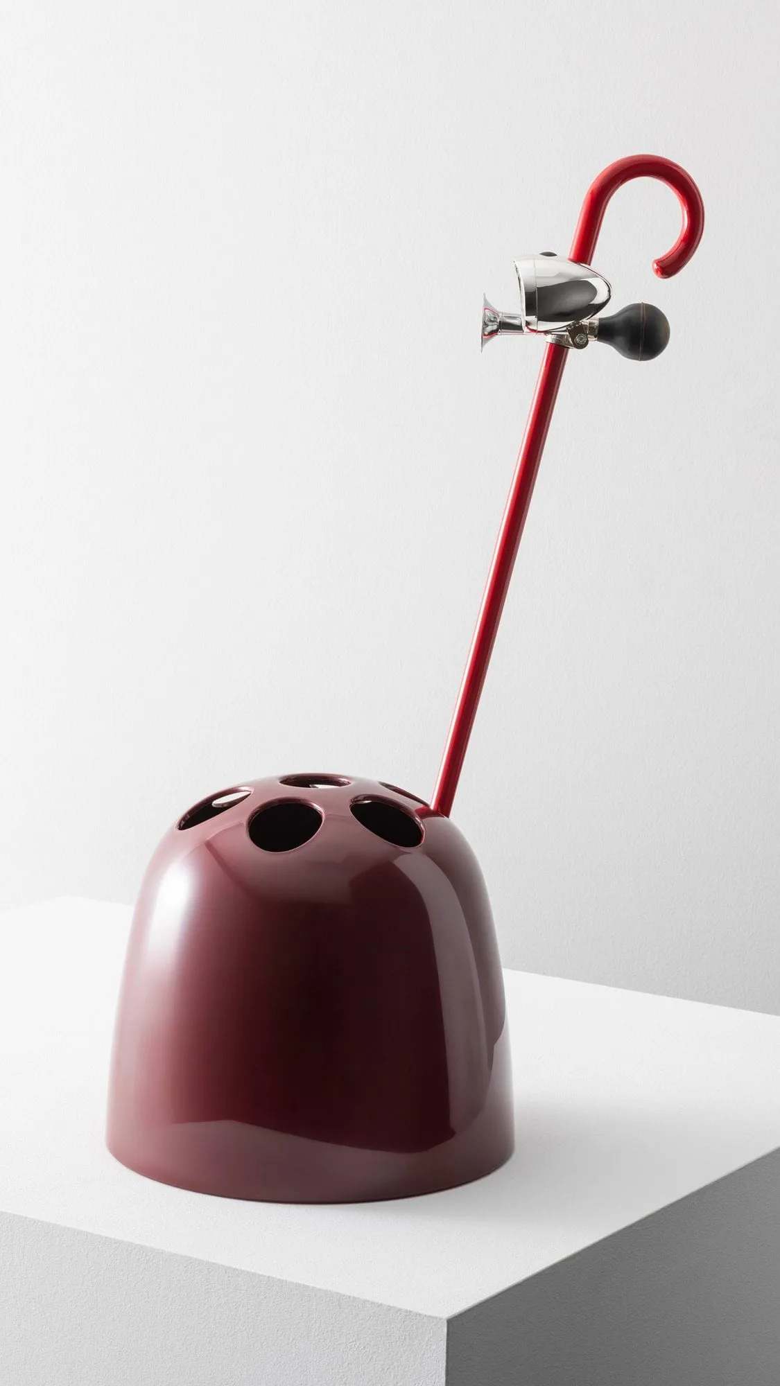 Dedalo umbrella stand, Ruby red Artemide