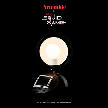 Eclisse x Squid Game table lamp Special Edition - Guard black - Artemide