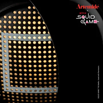 Eclisse x Squid Game table lamp Special Edition - Guard black - Artemide