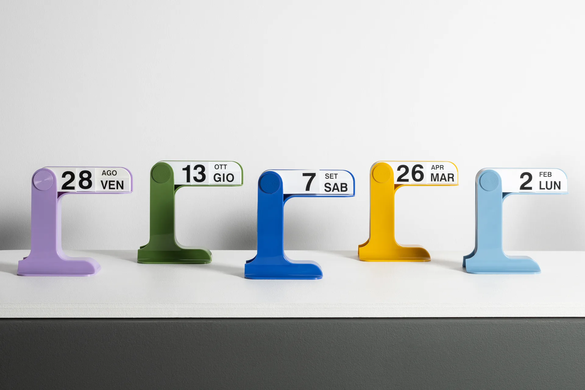 Timor perpetual calendar, Yellow Artemide
