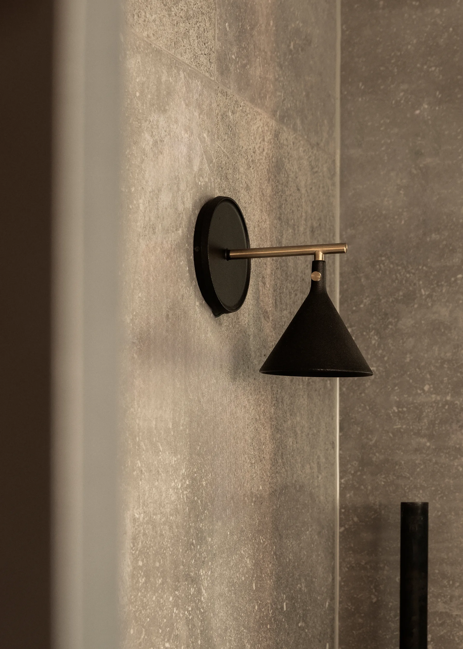 Cast Sconce wall lamp diffuser fast installation, Black Audo Copenhagen