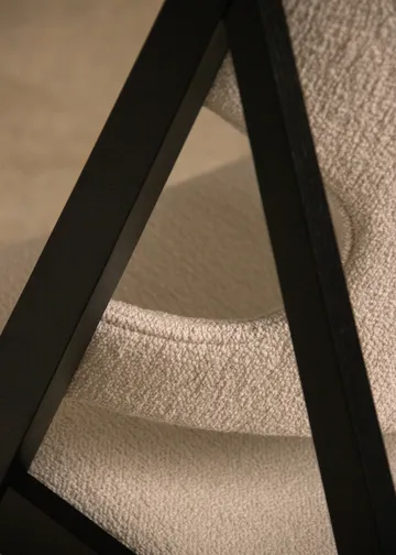 Knitting lounge chair - Barnum Bouclé 24-black oak - Audo Copenhagen