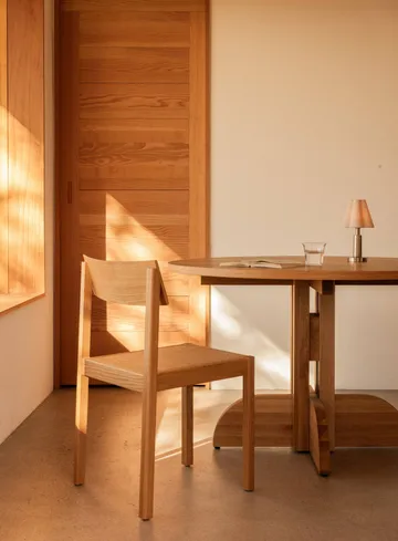 Puffin Dining Table solid natural oak - Natural oak, Ø140 cm - Audo Copenhagen