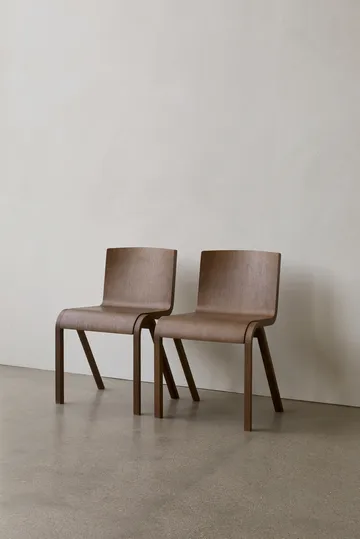 Ready dining chairs - Red stained oak - Audo Copenhagen