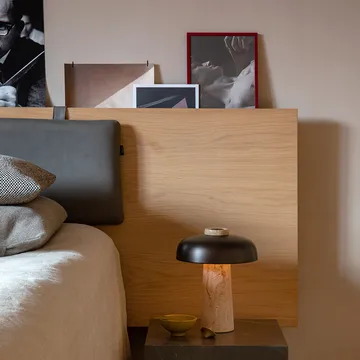 Reverse table lamp 30 cm - travertin-bronzed brass - Audo Copenhagen