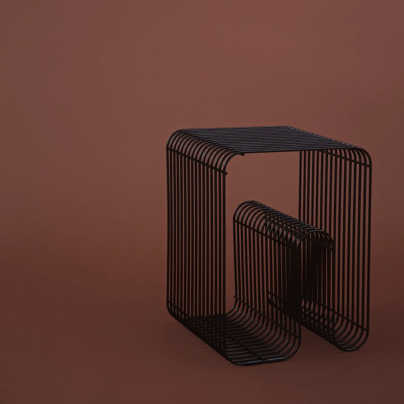 Curve chair, black AYTM