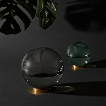 Globe vase large - black-brass - AYTM