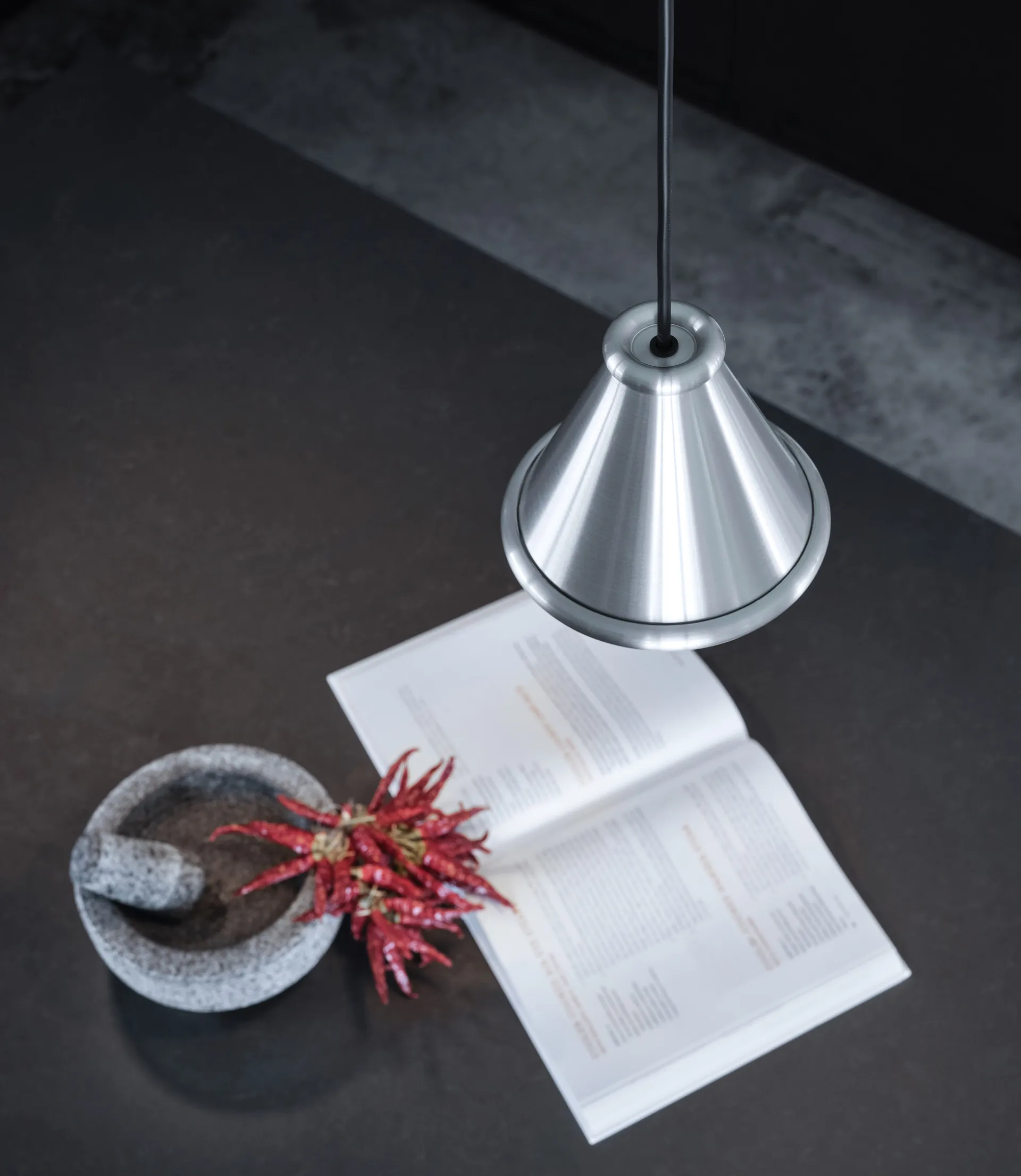 Belle pendant Ø15 cm, Brushed aluminium Belid