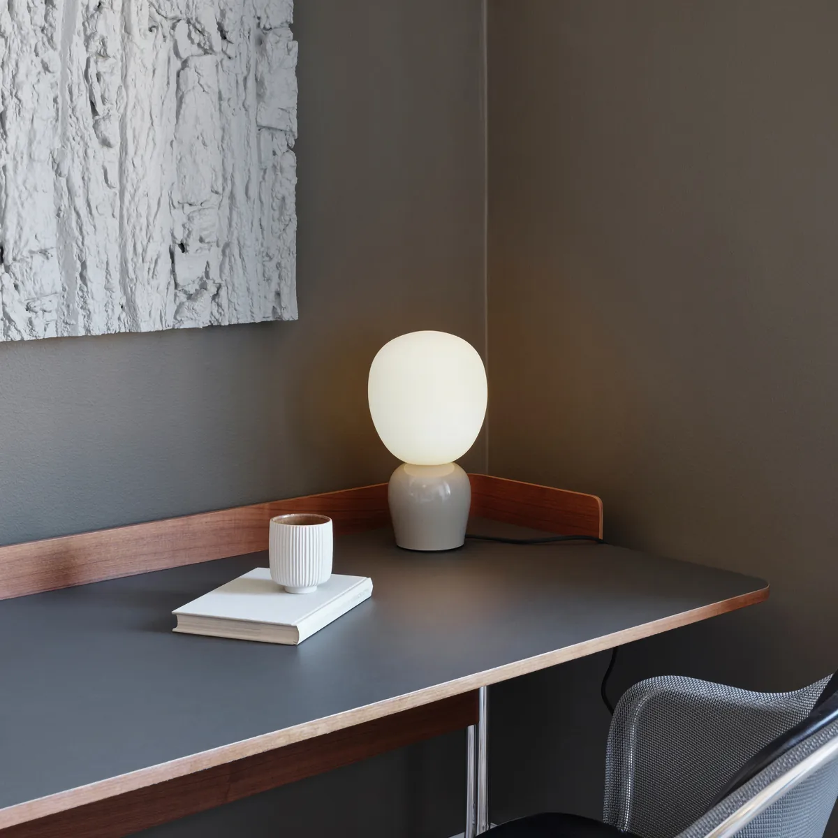 Buddy table lamp opalglass, Soft greige Belid