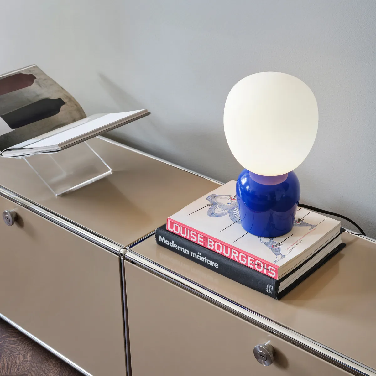 Buddy table lamp opalglass, Ultramarine blue Belid