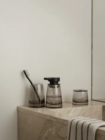 Ava soap dispenser 25 cl - Black - blomus