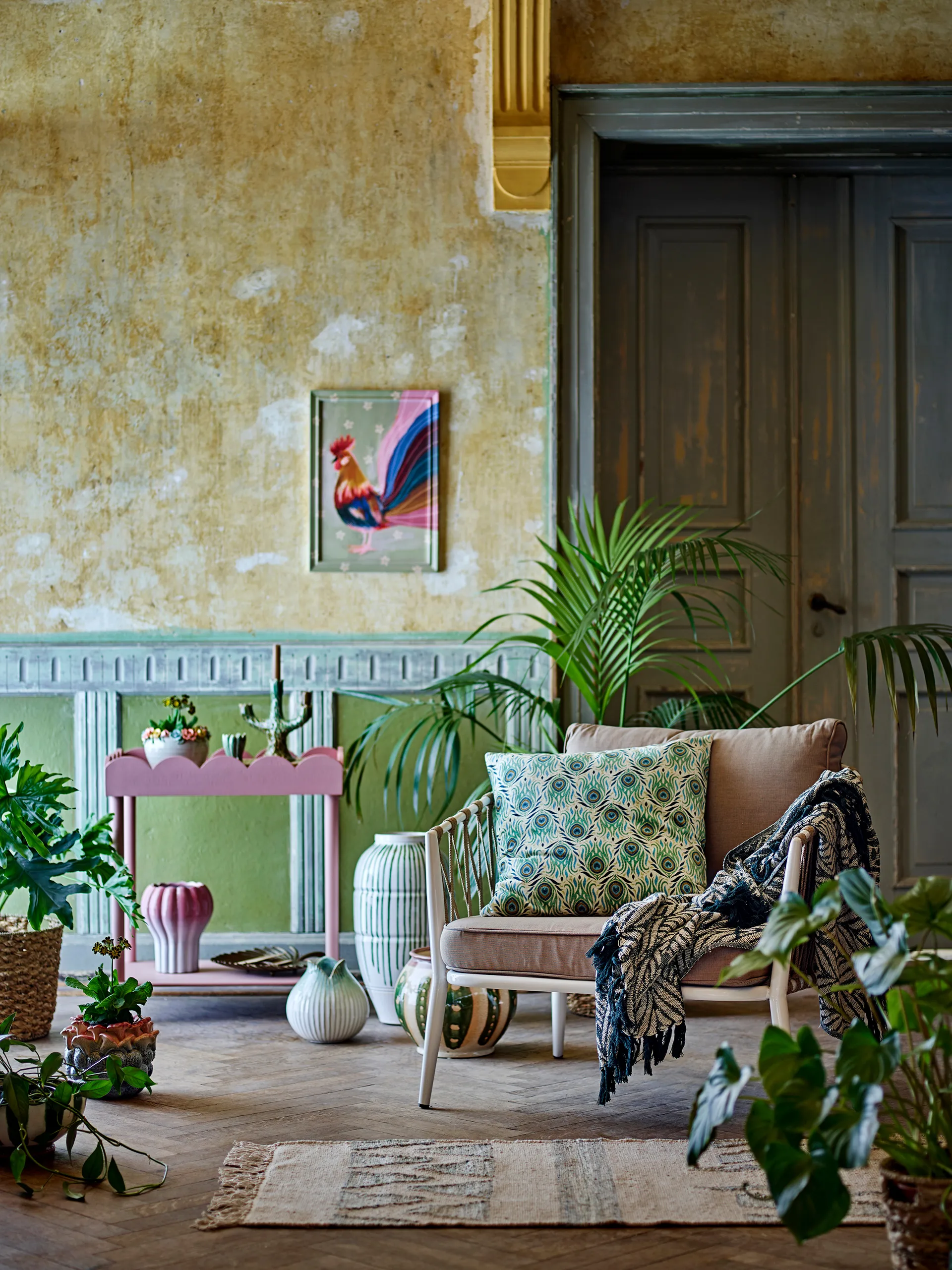 Isola side table 60x68 cm, Rose Bloomingville