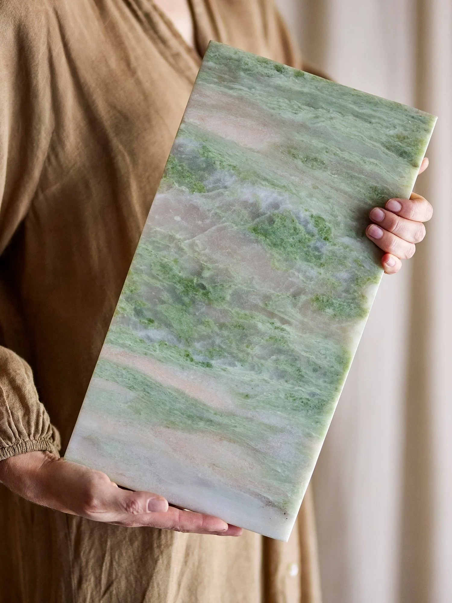 Keika chopping board, Green, 38x20 cm Bloomingville