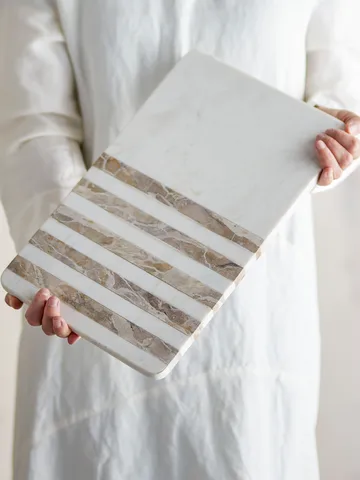 Novelle cutting board marble 38x22.5 cm - White - Bloomingville