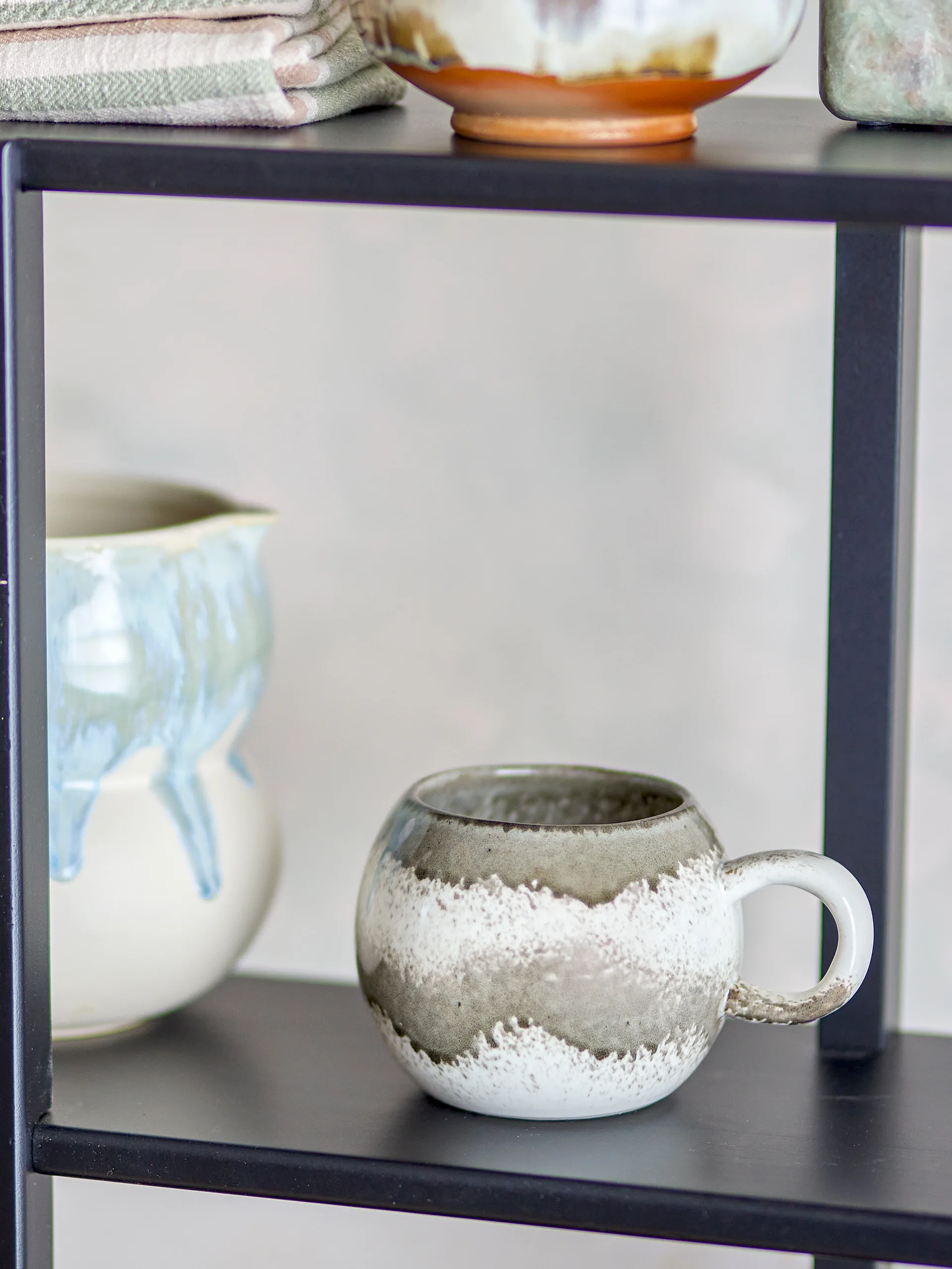 Paula mug 41 cl, Grey Bloomingville