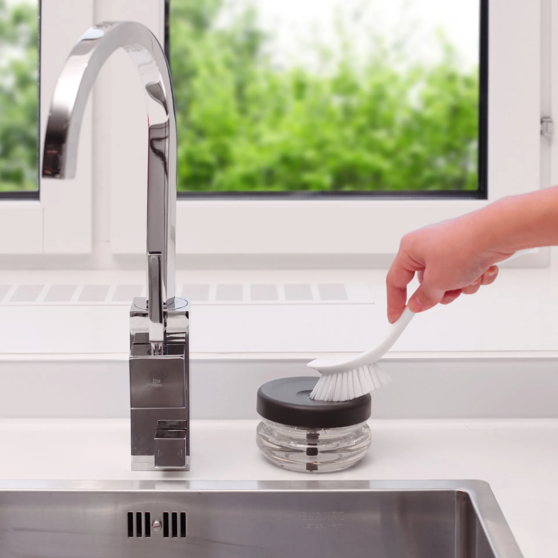 Bosign dish soap pump, graphite grey Bosign