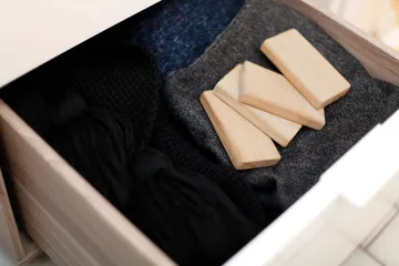 Bosign scent block in white cedarwood - 4-pack - Bosign