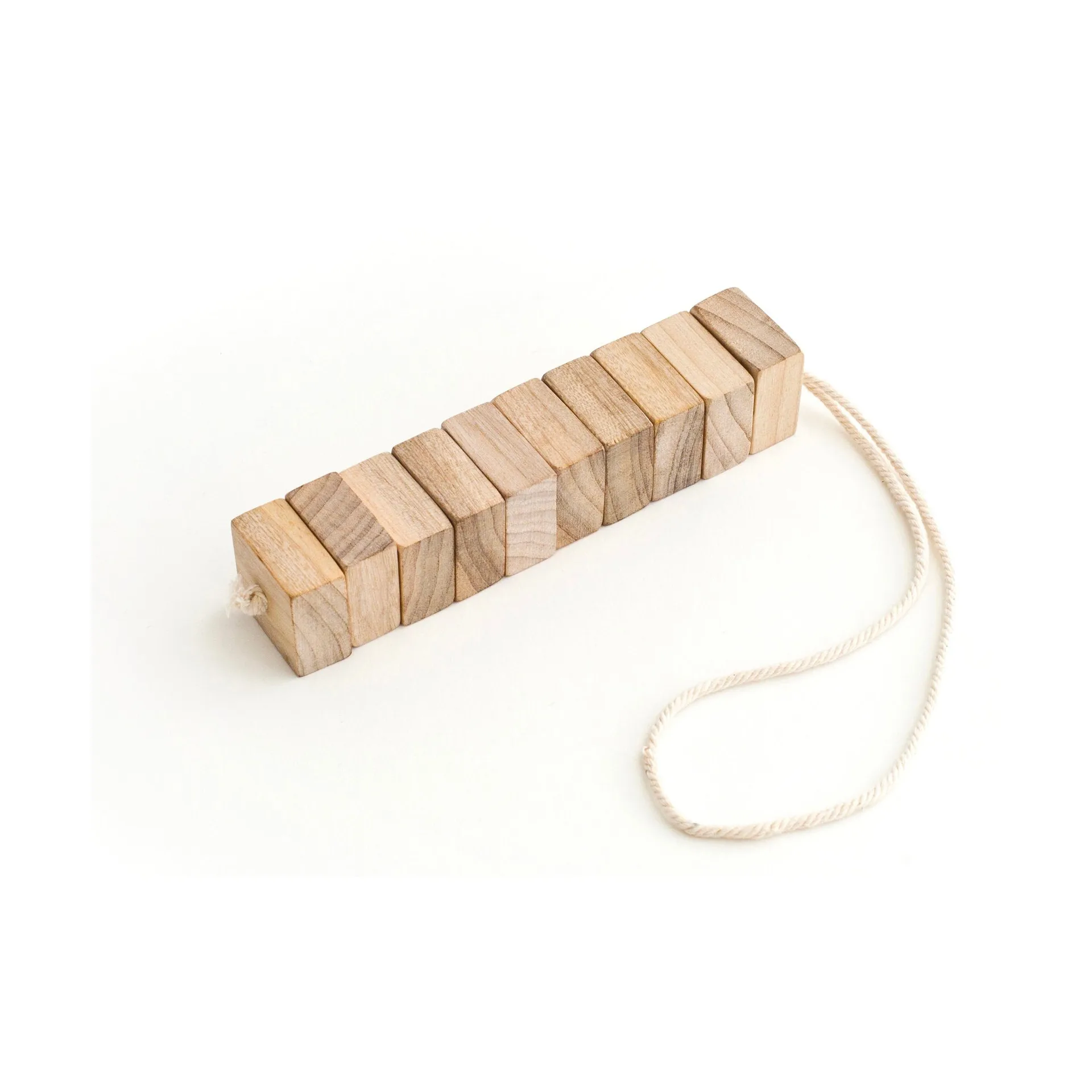 Bosign scent block in white cedarwood on string, 10-pack Bosign