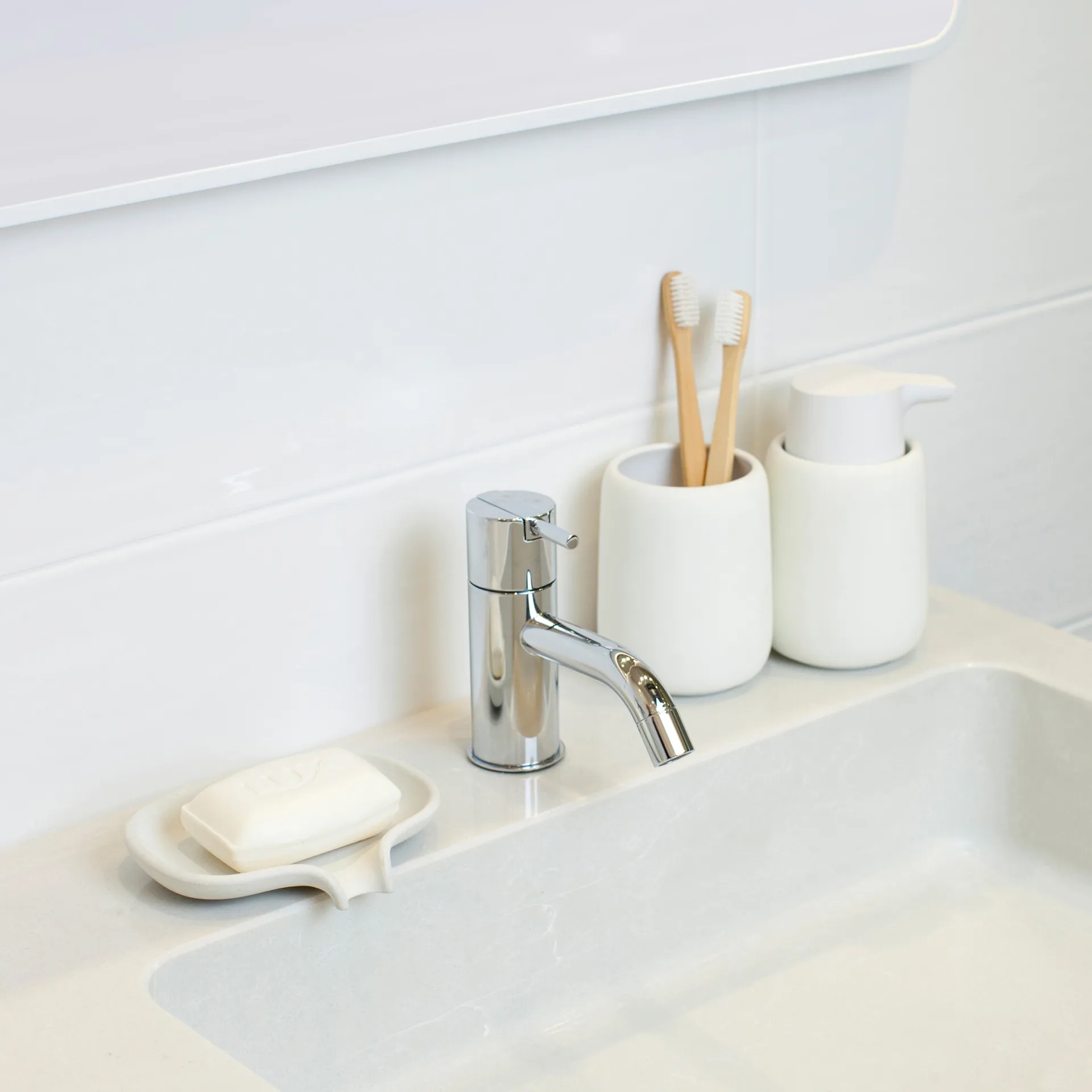 Soap Saver Flow soap dish with drainage spout concrete, White Bosign