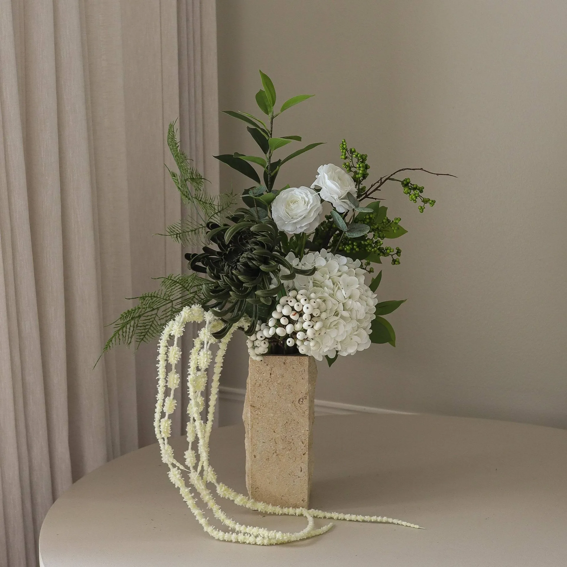 Green veil artificial bouquet, Ranunculus, hydrangea, amaranth, 85 cm Botané