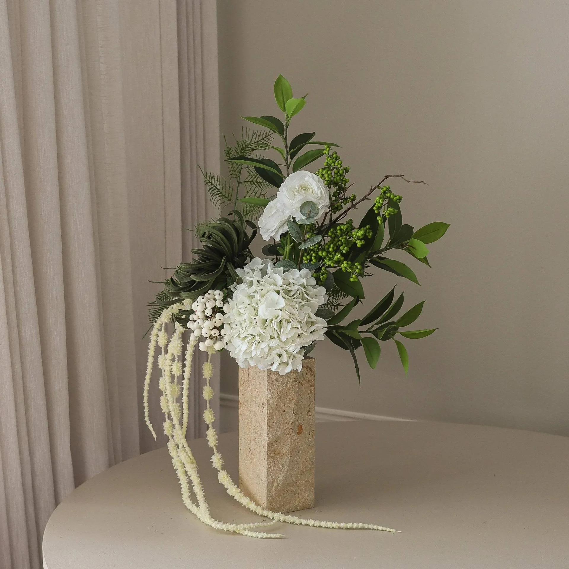 Green veil artificial bouquet, Ranunculus, hydrangea, amaranth, 85 cm Botané