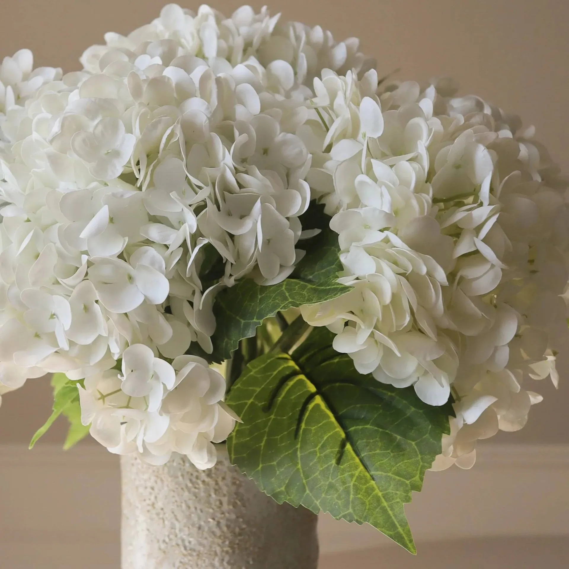 Hydrangea artificial bouquet, White, 7 pcs Botané