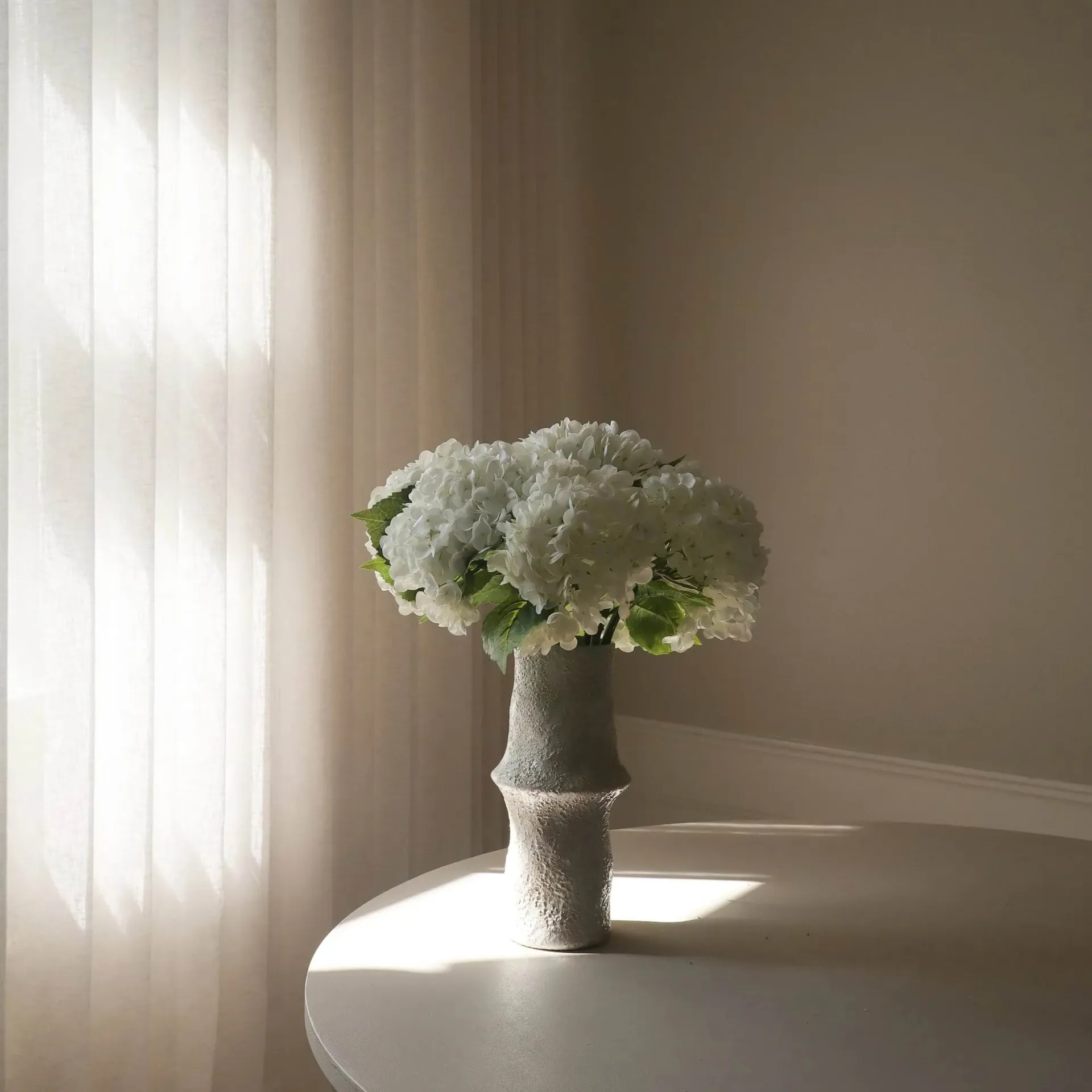 Hydrangea artificial bouquet, White, 7 pcs Botané