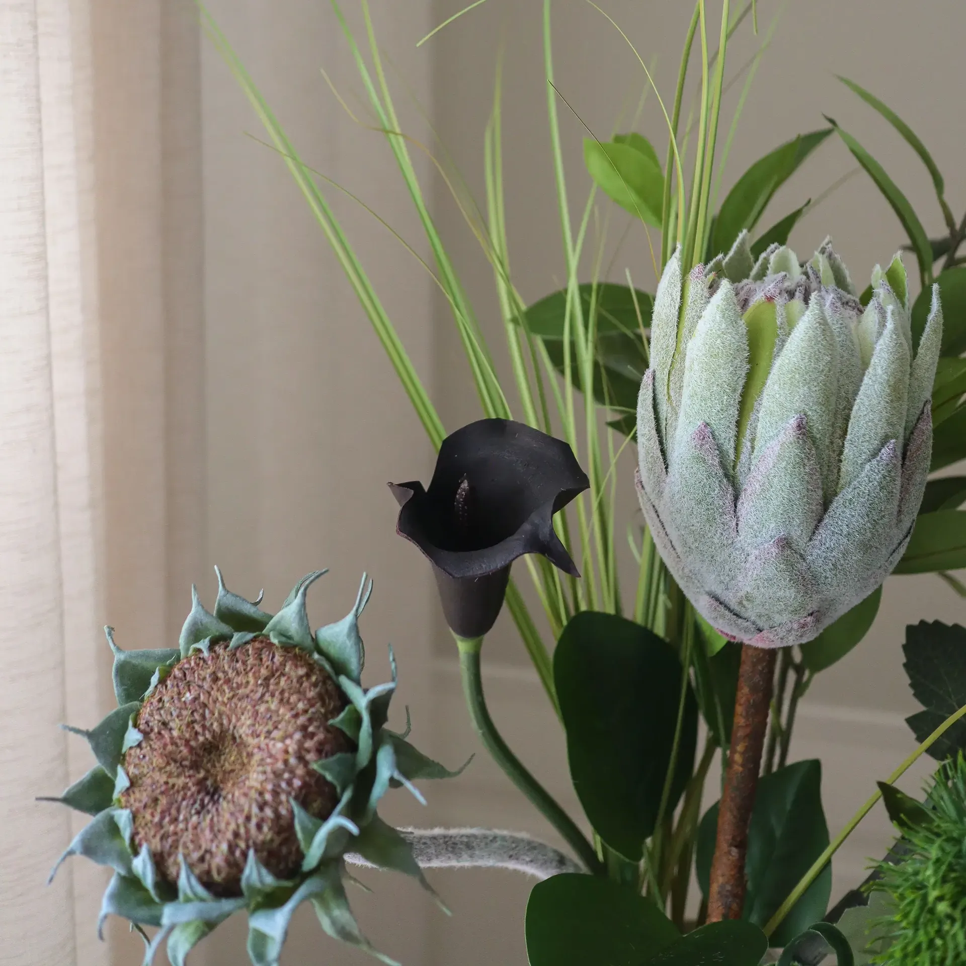 Midnight Wilderness artificial bouquet, Protea-chrysanthemum-calla-carnation, 78 cm, 7 pcs Botané
