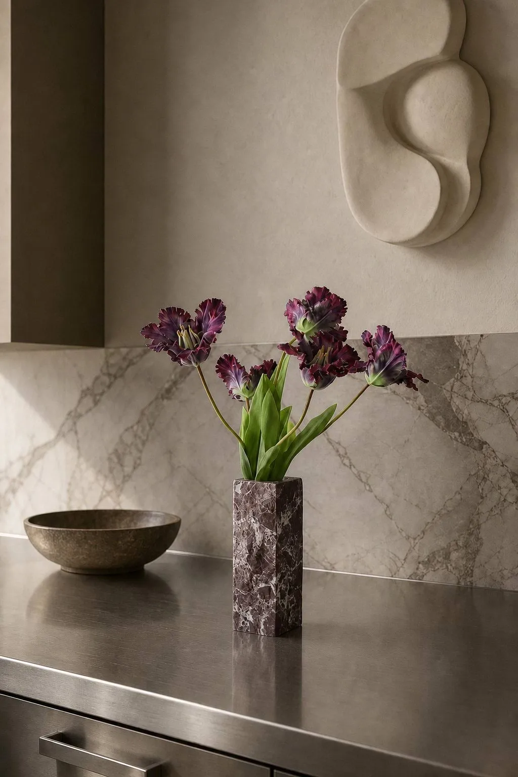 Rosso Levanto Edge marble vase, Small, 25 cm Botané