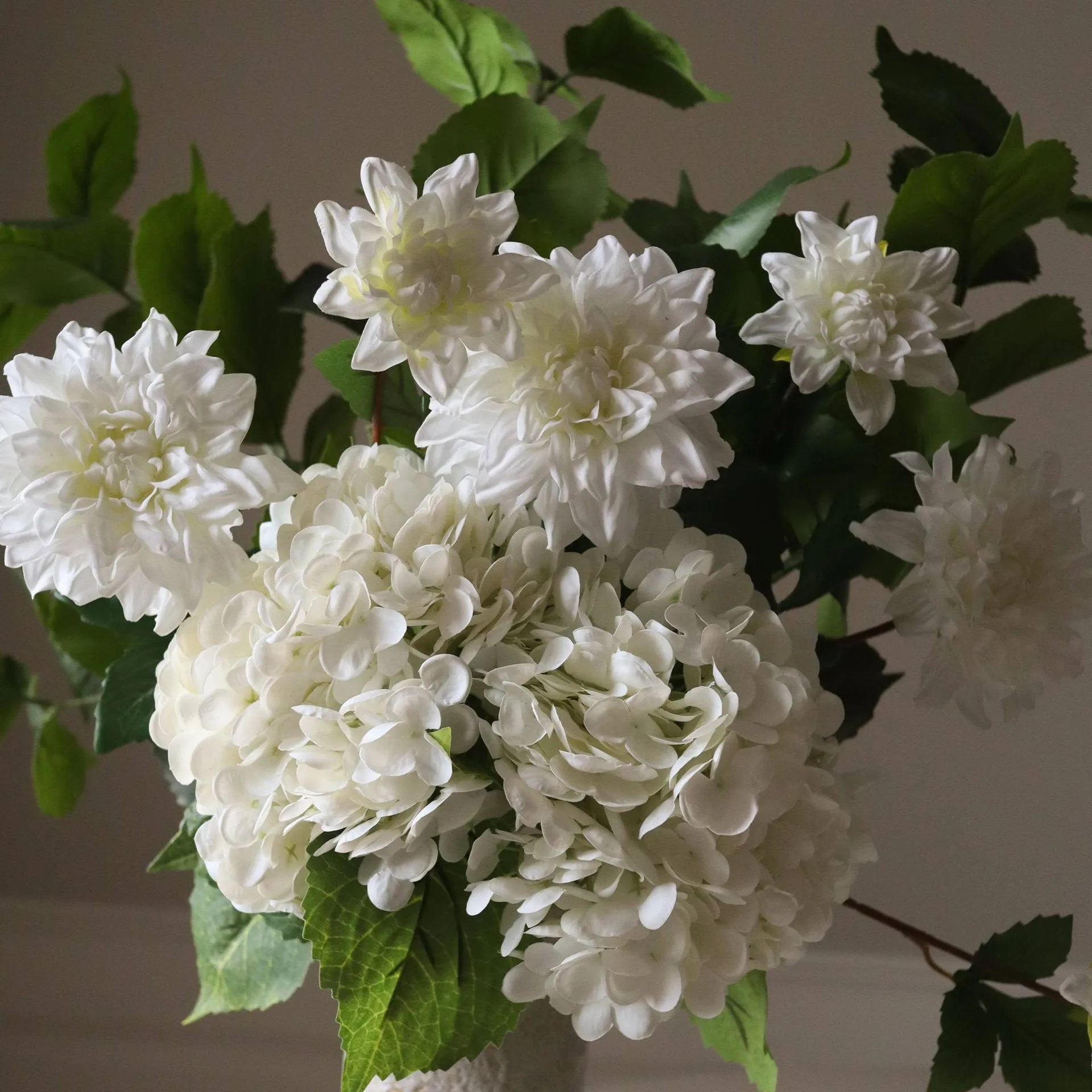 Soft Serve artificial bouquet, Hydrangea-dahlia, 8 pcs Botané