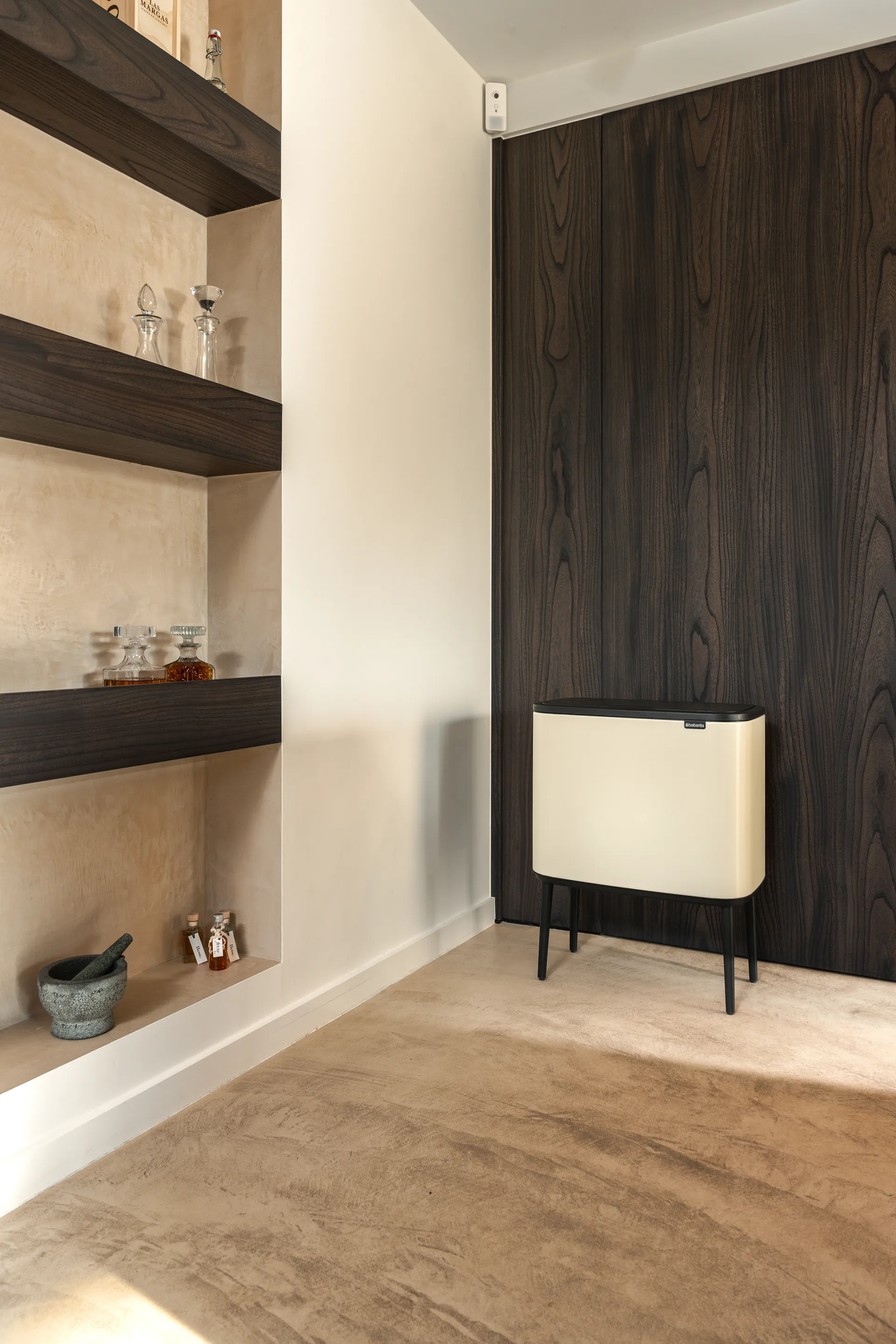 Bo touch bin 36 litre, Soft beige Brabantia