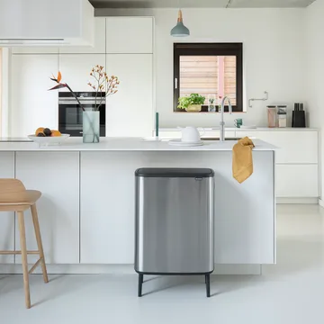 Bo touch bin high 60 L - Matte brushed steel - Brabantia