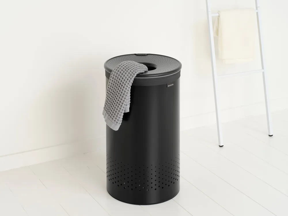 Brabantia laundry basket plastic lid 60 L, Matte black Brabantia