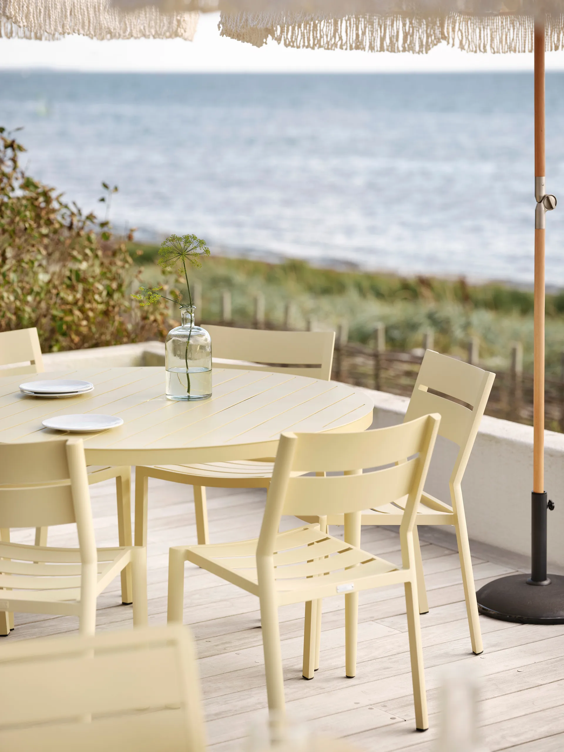 Bigby dining table, Dusty green, Ø130 cm Brafab