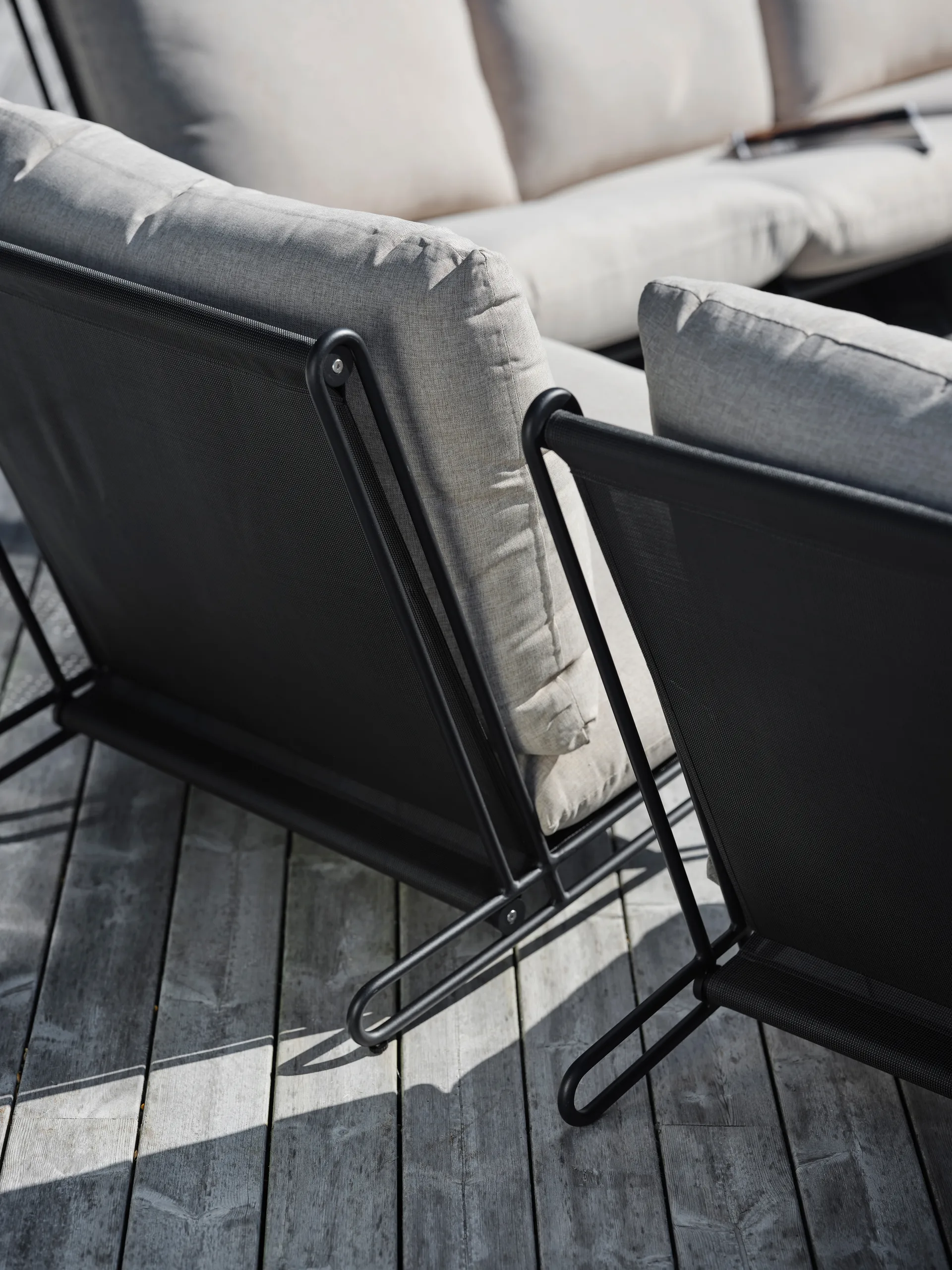 Blixt lounge chair, Black-clay beige Brafab