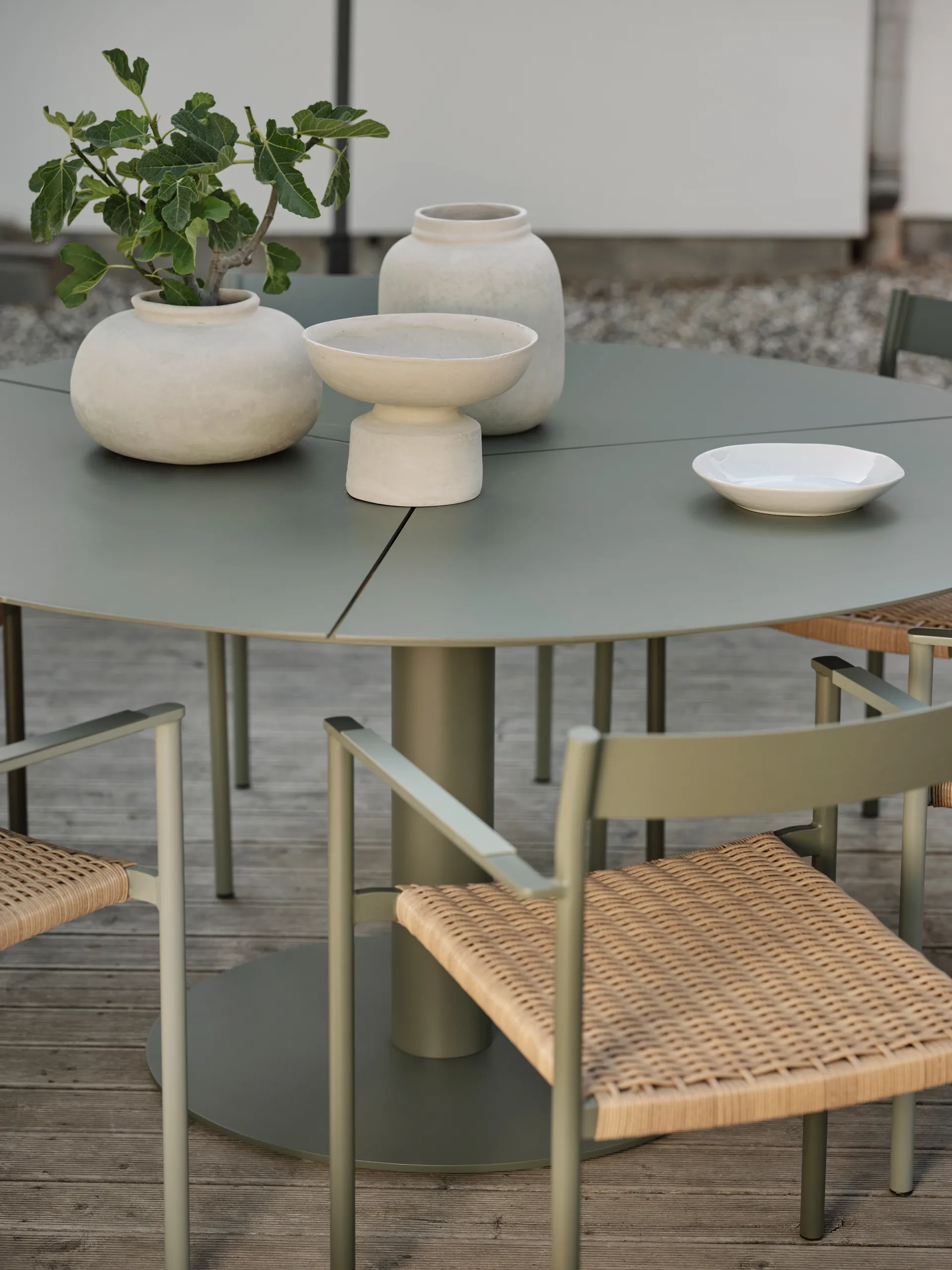 Peace dining table Ø110 cm Nordic green,  Brafab