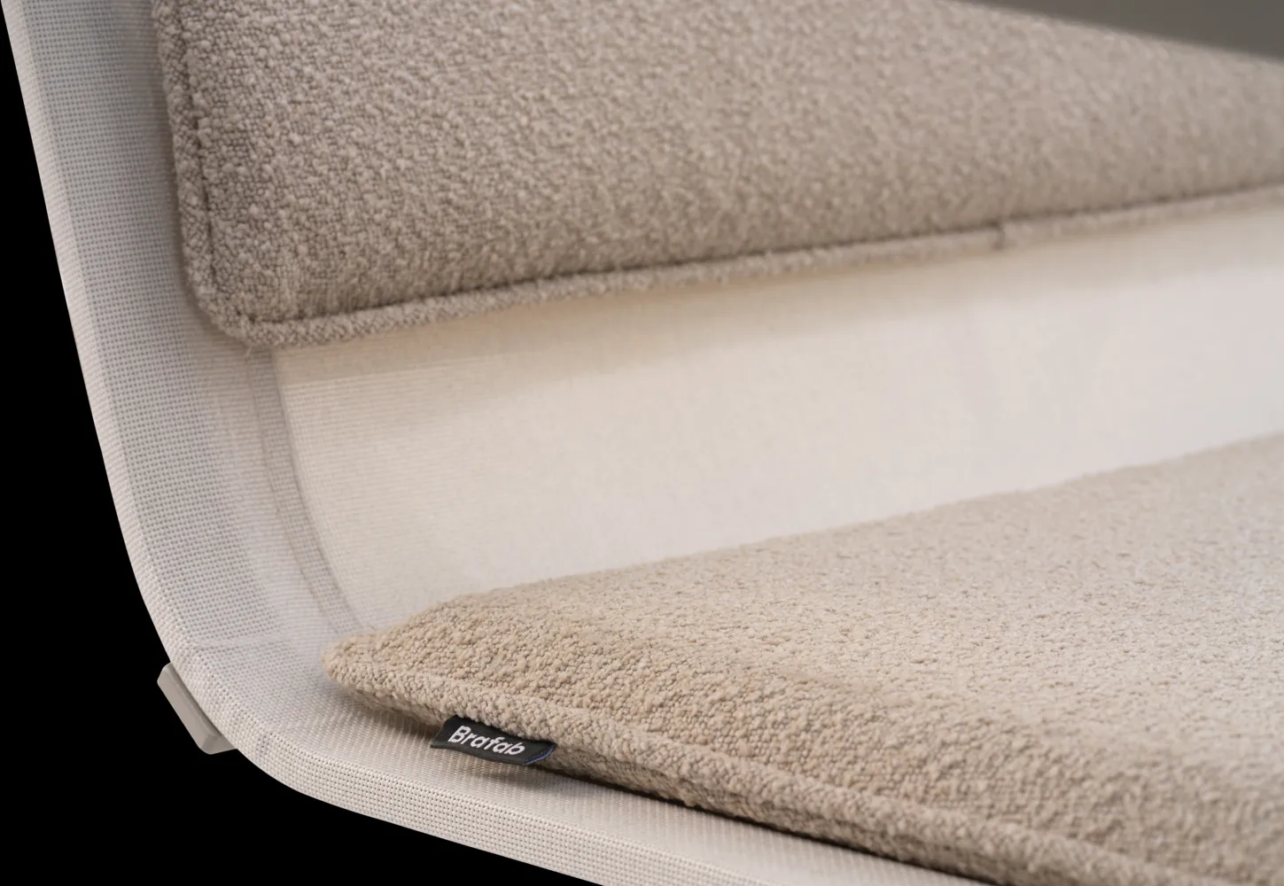 Soro lounge armchair, Khaki-teddy beige Brafab