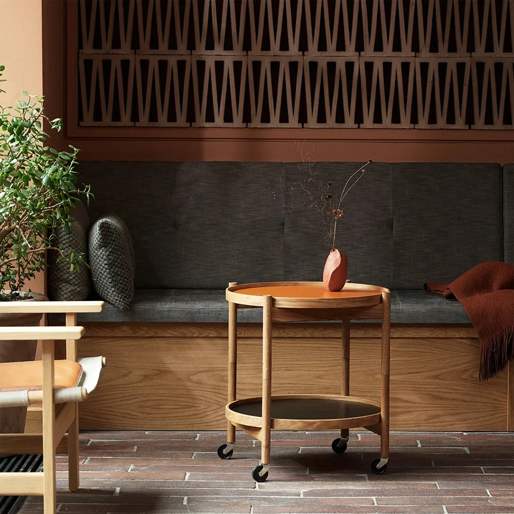 Bølling Tray Table model 50, Earth, untreated oak stand Brdr. Krüger