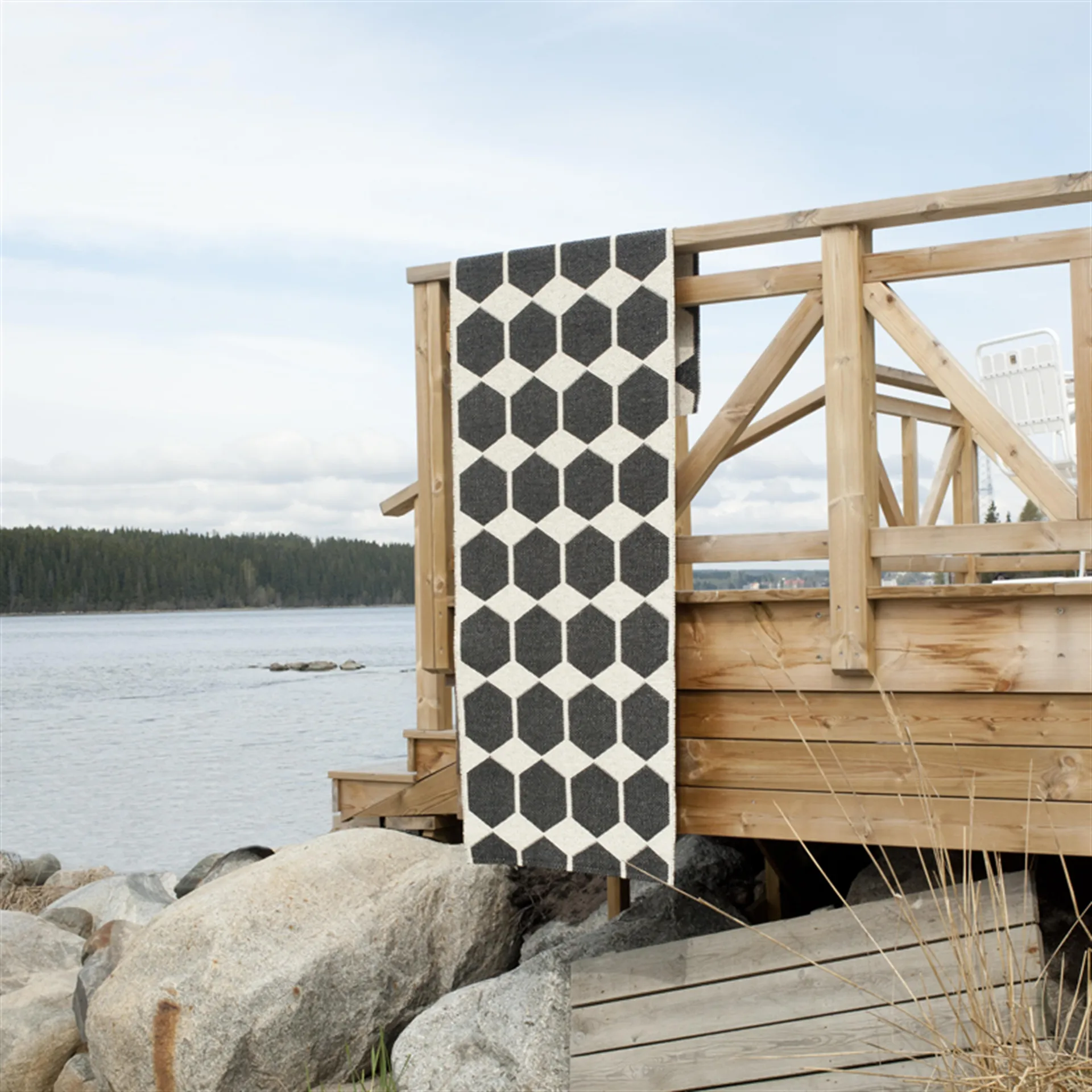 Anna rug black, 70x140 cm Brita Sweden