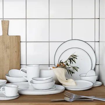 Salt plate without dots - Ø 28 cm - Broste Copenhagen