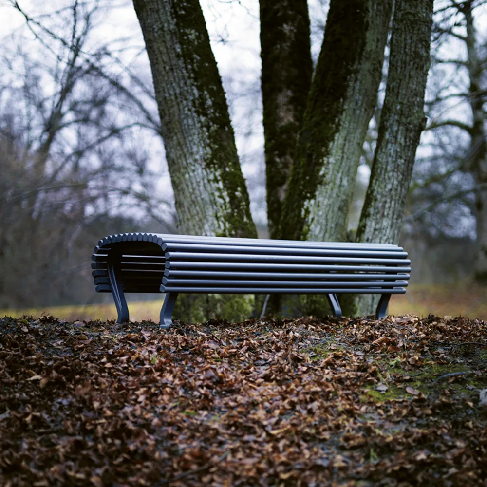 Jujol bench, Mahogany black glaze, narrow, black stand Byarums bruk